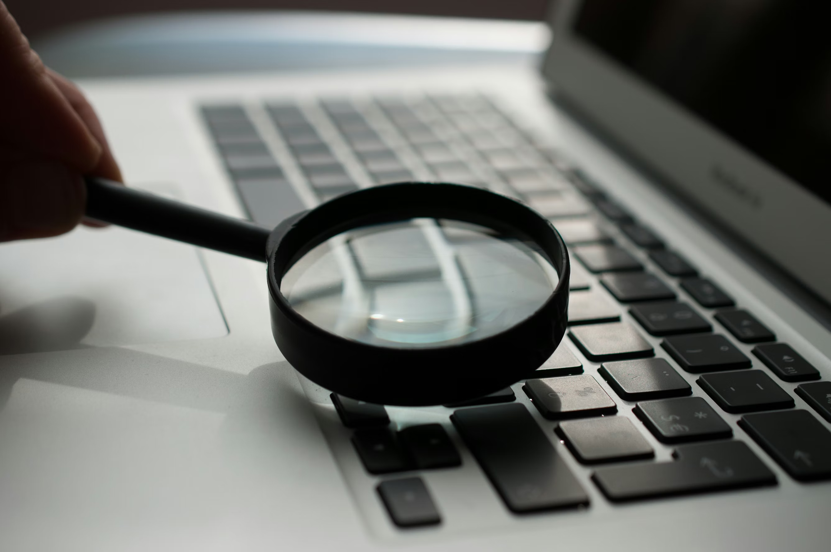 SEO internacional: cómo posicionar tu web en mercados globales sin limitarte a traducir